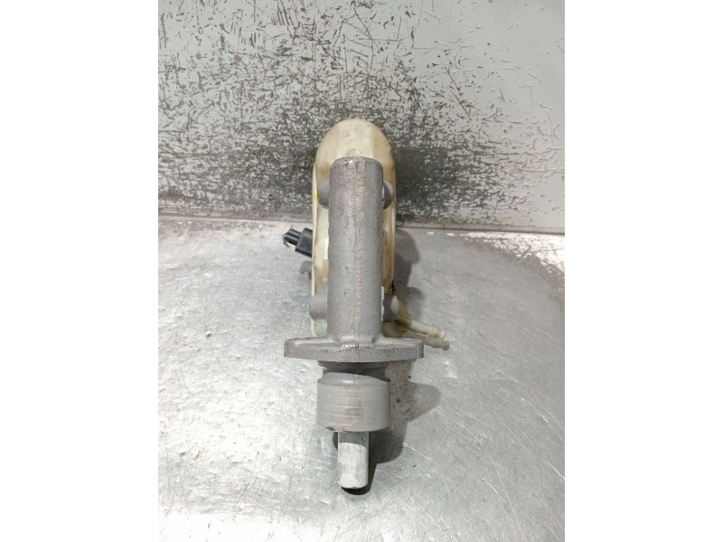 Recambio de bomba freno para volkswagen polo iii (6n1) 50 1.0 referencia OEM IAM 21025599  