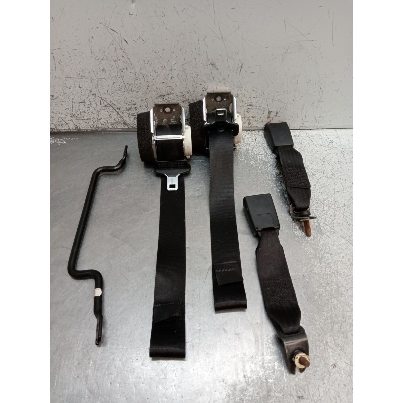 Recambio de juego cinturones trasero para ford focus ii descapotable 2.0 tdci referencia OEM IAM  2P 