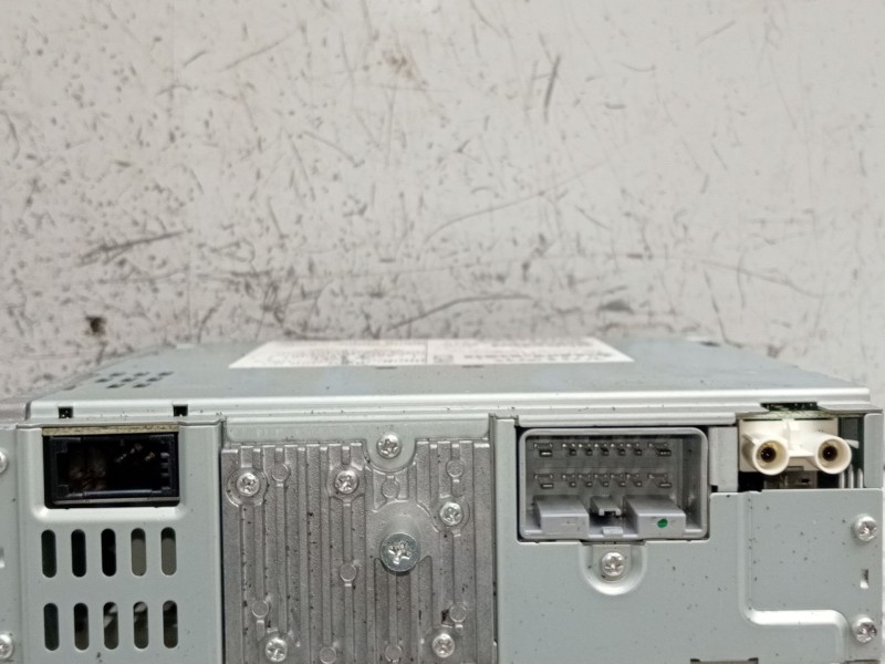 Recambio de sistema audio / radio cd para volvo v50 (545) 2.0 d referencia OEM IAM 307523711 V0465051077413 