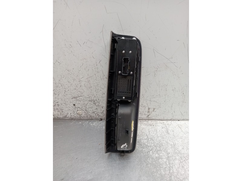 Recambio de mando elevalunas delantero izquierdo para volvo v50 (545) 2.0 d referencia OEM IAM 30710787 5P 8663817 03451100