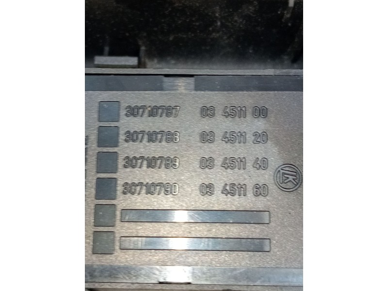 Recambio de mando elevalunas delantero izquierdo para volvo v50 (545) 2.0 d referencia OEM IAM 30710787 5P 8663817 03451100