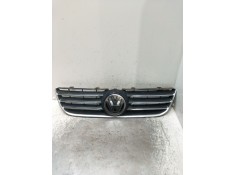 Recambio de rejilla delantera para volkswagen polo iv (9n_, 9a_) 1.4 tdi referencia OEM IAM 1T0853601  
