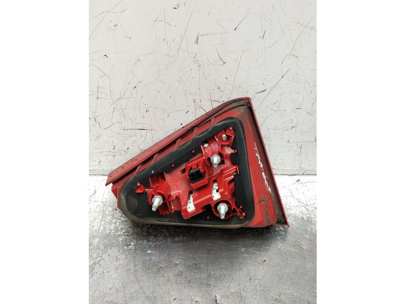 Recambio de piloto trasero derecho interior para audi a5 sportback (8t) 3.0 tdi (150kw) referencia OEM IAM 8T0945094C AU484PAT2 