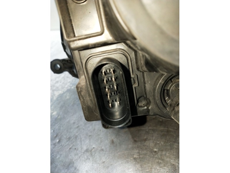 Recambio de faro derecho para volkswagen golf v (1k1) 1.9 tdi referencia OEM IAM 1K6941030P 1EG24700750 