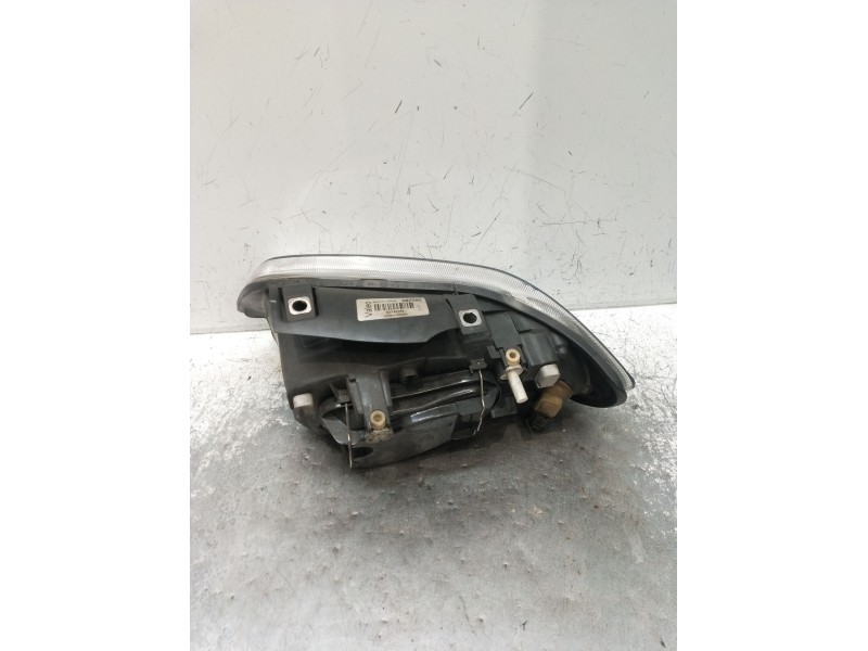 Recambio de faro derecho para seat cordoba (6k1, 6k2) 1.9 tdi referencia OEM IAM 67743749 087585 