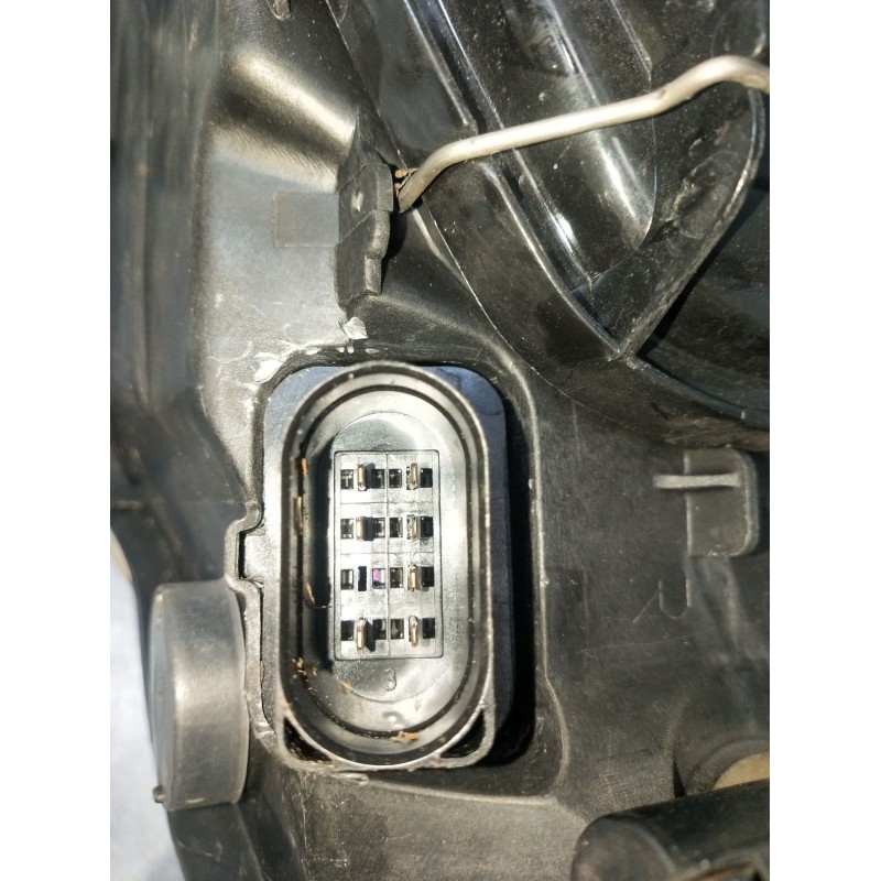 Recambio de faro derecho para seat cordoba (6k1, 6k2) 1.9 tdi referencia OEM IAM 67743749 087585 