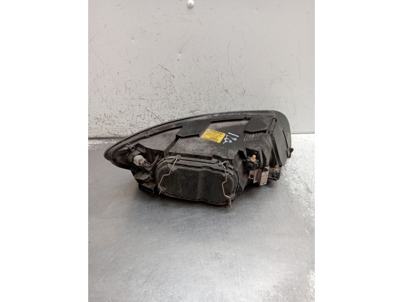 Recambio de faro izquierdo para volvo v50 (545) 2.0 d referencia OEM IAM 0301198203 30698885 