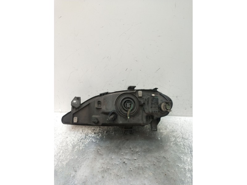 Recambio de faro derecho para renault megane i classic (la0/1_) 1.9 dti (la1u) referencia OEM IAM 7701047095  