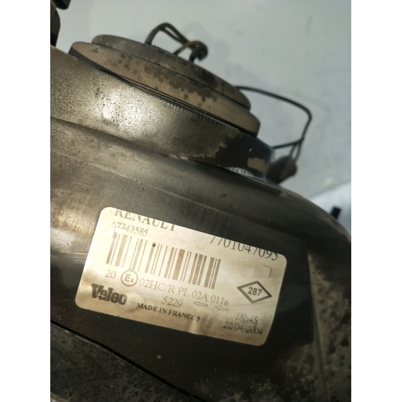 Recambio de faro derecho para renault megane i classic (la0/1_) 1.9 dti (la1u) referencia OEM IAM 7701047095  