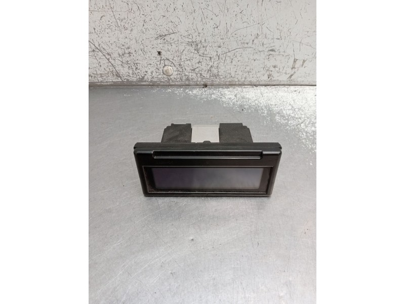 Recambio de pantalla multifuncion para volvo v50 (545) 2.0 d referencia OEM IAM 30679647 69594580 