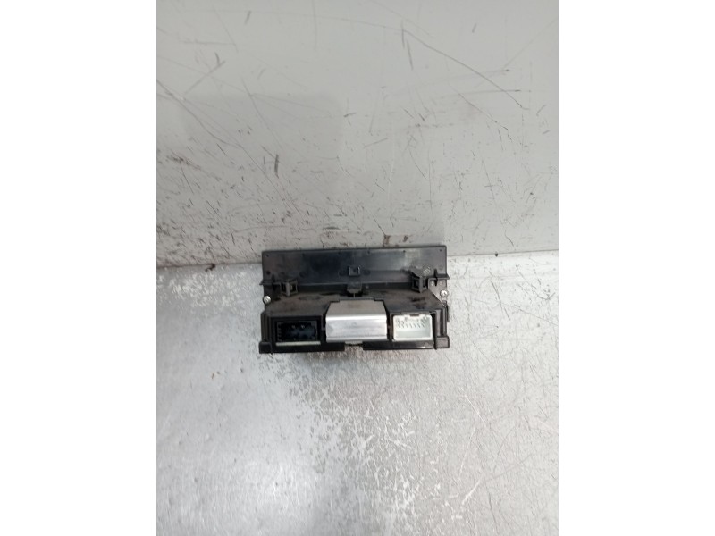 Recambio de pantalla multifuncion para volvo v50 (545) 2.0 d referencia OEM IAM 30679647 69594580 