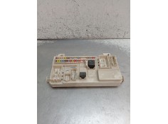 Recambio de caja reles / fusibles para volvo v50 (545) 2.0 d referencia OEM IAM 8690720 170105 519096127