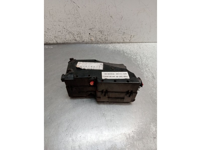 Recambio de caja reles / fusibles para volvo v50 (545) 2.0 d referencia OEM IAM 8688040 518818000 