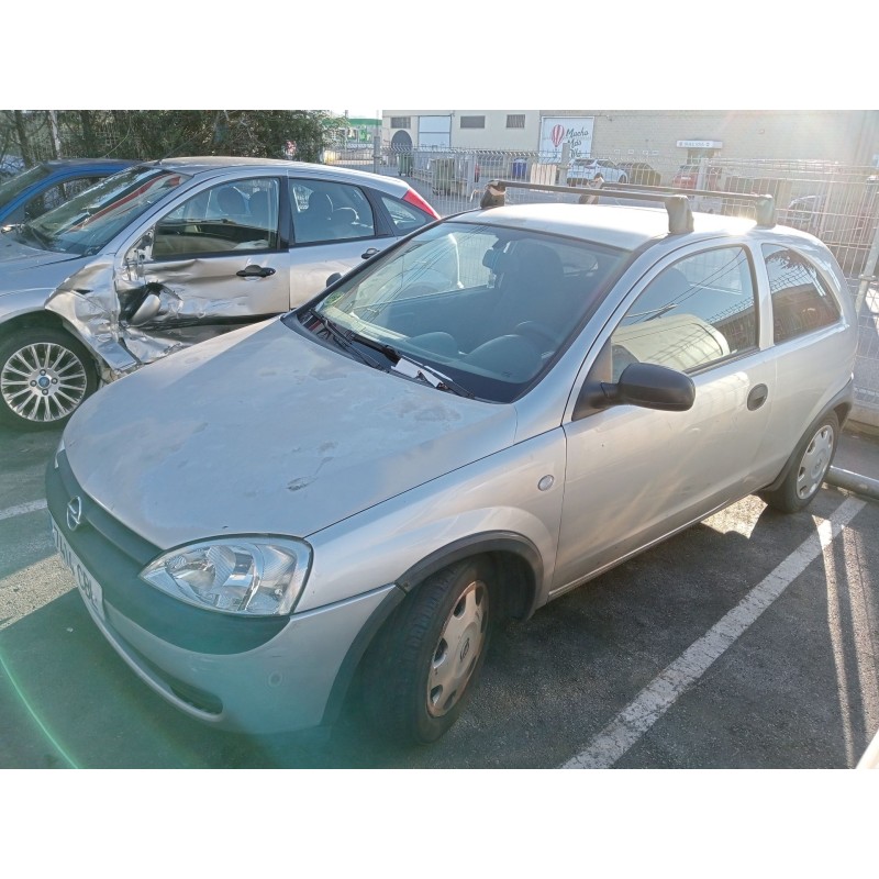 opel corsa c (x01) del año 2002 opel corsa c (x01) del año 2002