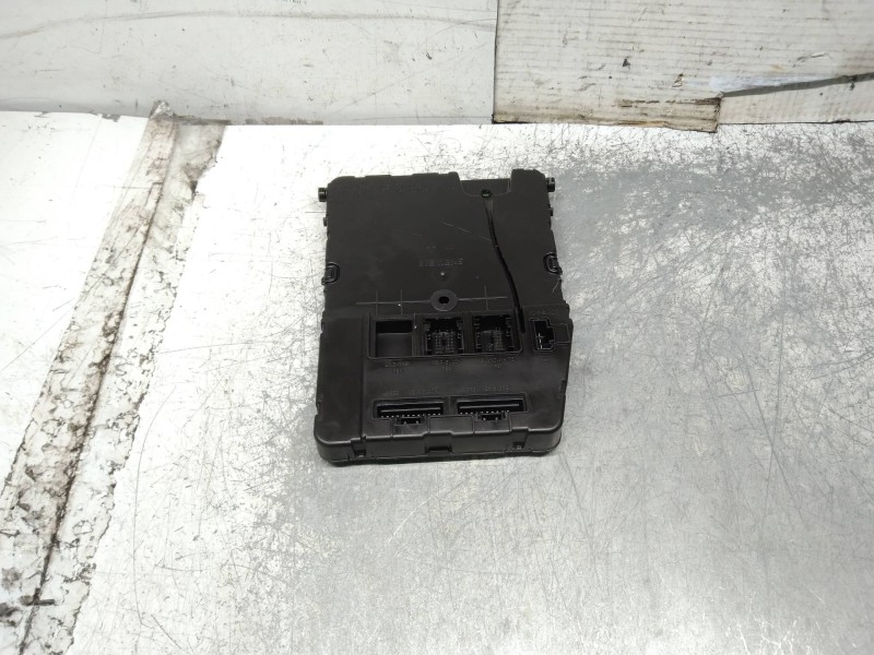 Recambio de modulo electronico para renault scenic ii expression referencia OEM IAM 8200724363 U118400150 