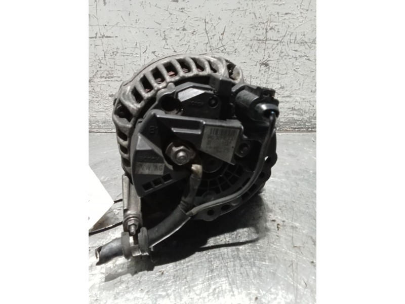 Recambio de alternador para volkswagen polo iv (9n_, 9a_) 1.4 tdi referencia OEM IAM 045903032A 120A 