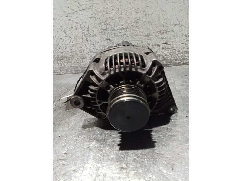 Recambio de alternador para renault megane i classic (la0/1_) 1.9 dti (la1u) referencia OEM IAM 8200064685 80A 
