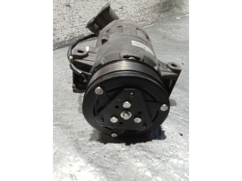 Recambio de compresor aire acondicionado para opel zafira / zafira family b (a05) 1.9 cdti (m75) referencia OEM IAM 82D0155802CA