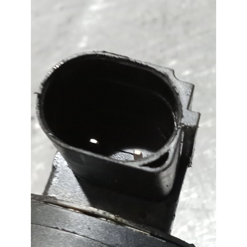 Recambio de valvula egr para opel zafira / zafira family b (a05) 1.9 cdti (m75) referencia OEM IAM 555061  