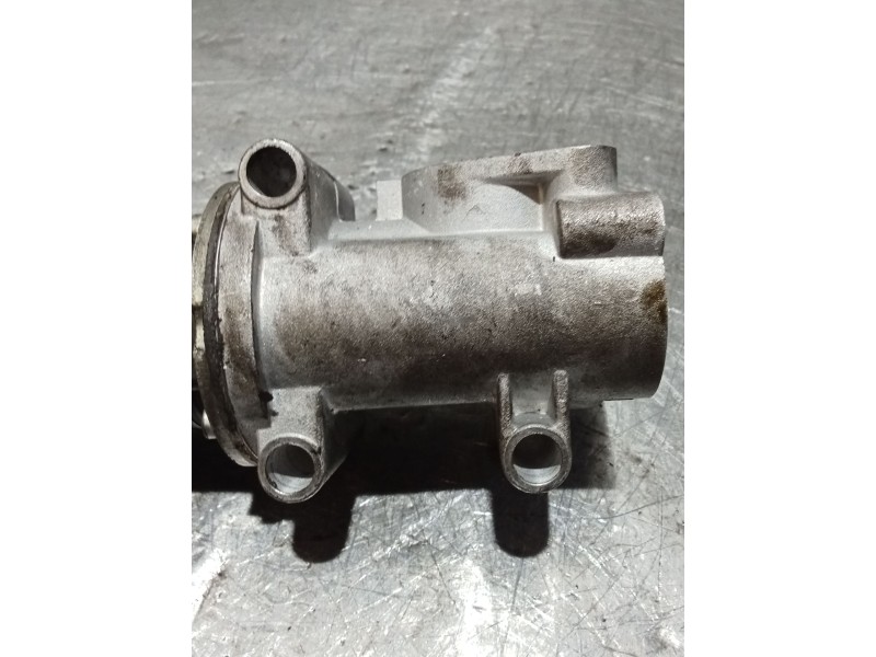 Recambio de valvula egr para opel zafira / zafira family b (a05) 1.9 cdti (m75) referencia OEM IAM 555061  