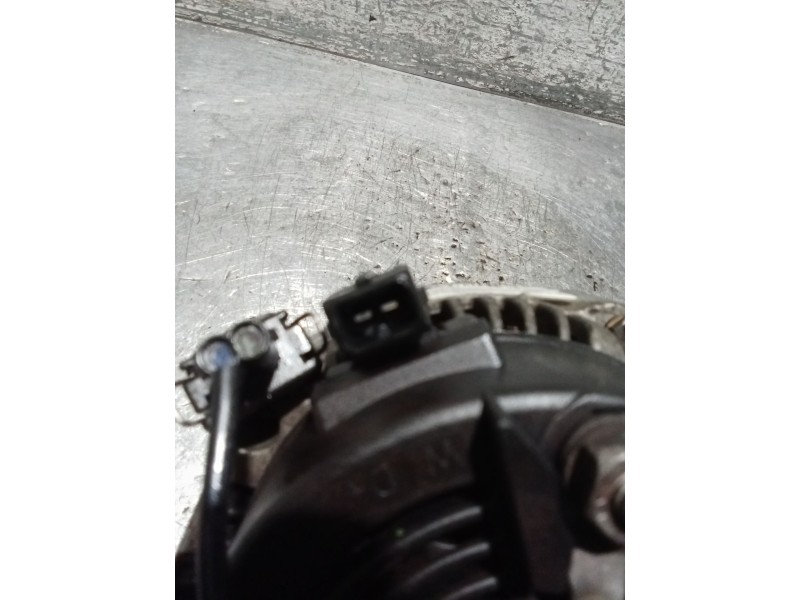 Recambio de alternador para volkswagen polo iii (6n1) 50 1.0 referencia OEM IAM 0123310019  70A