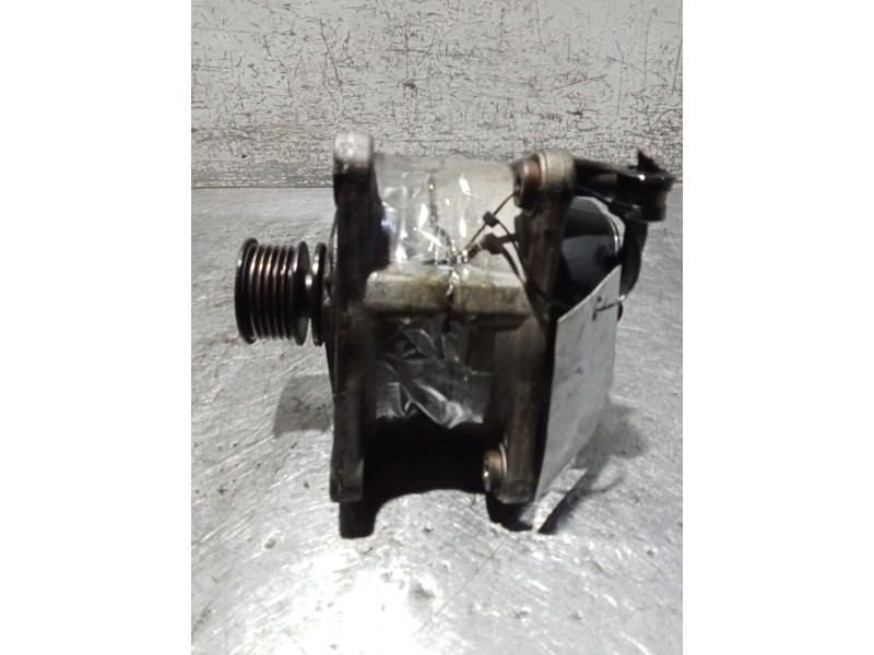 Recambio de alternador para volkswagen polo iii (6n1) 50 1.0 referencia OEM IAM 0123310019  70A