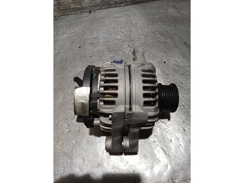 Recambio de alternador para opel zafira / zafira family b (a05) 1.9 cdti (m75) referencia OEM IAM   