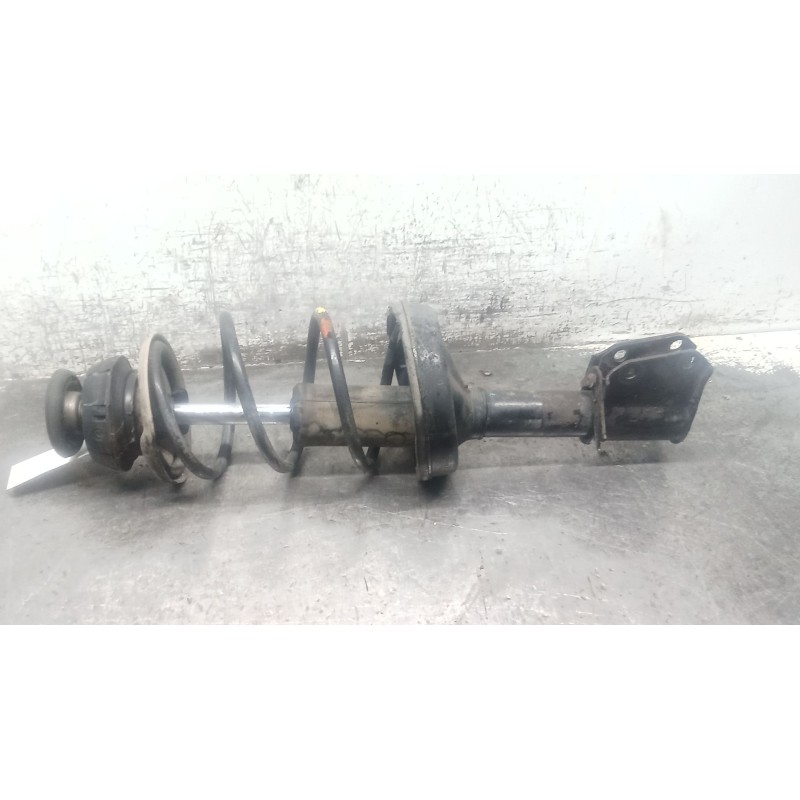 Recambio de amortiguador delantero izquierdo para renault clio ii (bb_, cb_) 1.2 (bb0a, bb0f, bb10, bb1k, bb28, bb2d, bb2h, cb0a