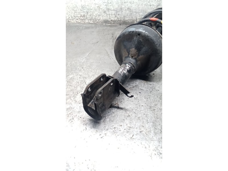 Recambio de amortiguador delantero derecho para renault clio ii (bb_, cb_) 1.2 (bb0a, bb0f, bb10, bb1k, bb28, bb2d, bb2h, cb0a,.