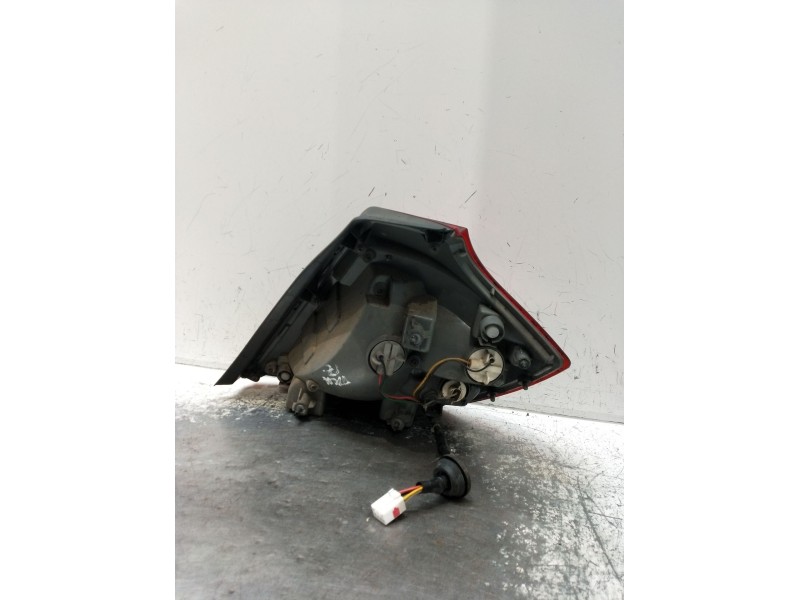 Recambio de piloto trasero izquierdo para kia cee´d hatchback (ed) 1.6 crdi 90 referencia OEM IAM   