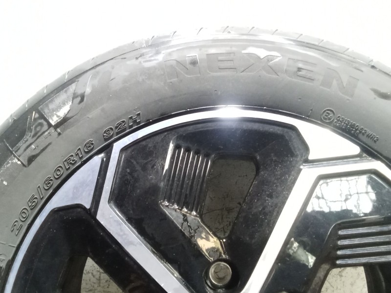 Recambio de juego llantas para kia niro ii (sg2) 1.6 gdi hybrid referencia OEM IAM 205/60 R16 92H UNA LLANTA EN MAL ESTADO VER F
