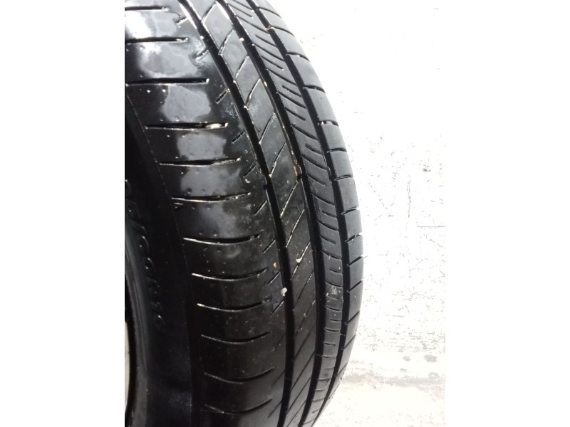 Recambio de juego llantas para kia niro ii (sg2) 1.6 gdi hybrid referencia OEM IAM 205/60 R16 92H UNA LLANTA EN MAL ESTADO VER F