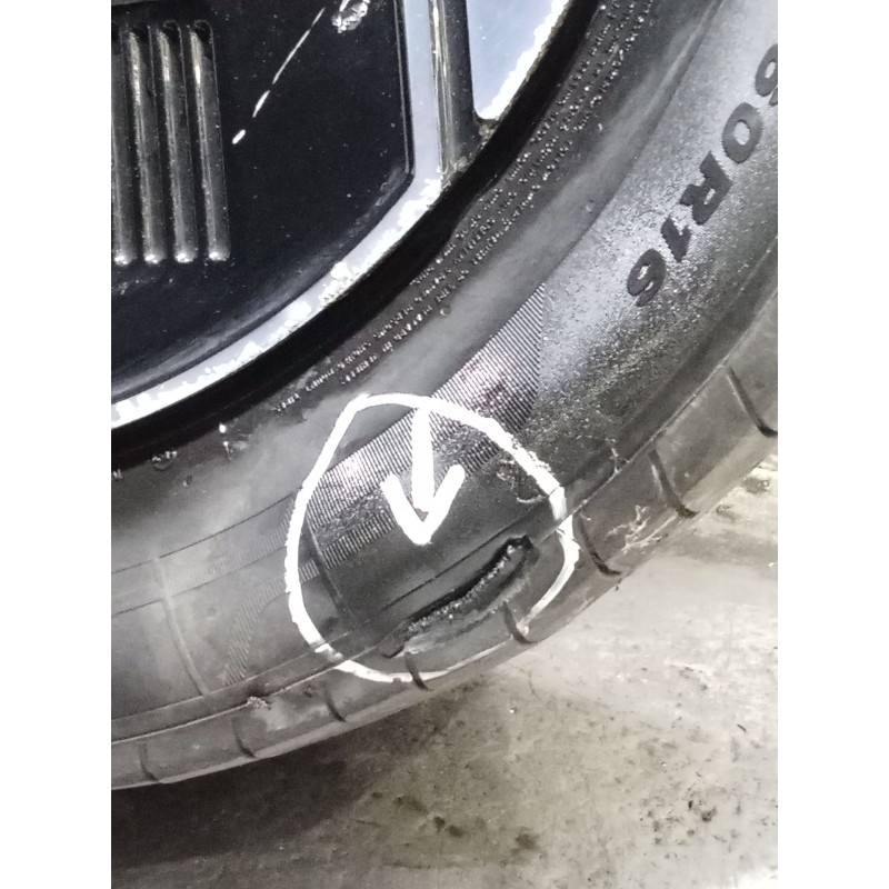 Recambio de juego llantas para kia niro ii (sg2) 1.6 gdi hybrid referencia OEM IAM 205/60 R16 92H UNA LLANTA EN MAL ESTADO VER F
