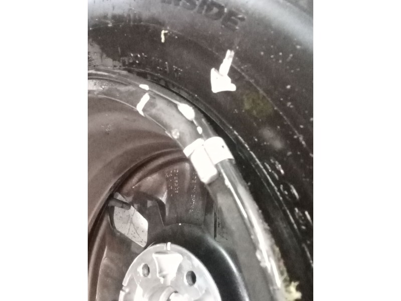 Recambio de juego llantas para kia niro ii (sg2) 1.6 gdi hybrid referencia OEM IAM 205/60 R16 92H UNA LLANTA EN MAL ESTADO VER F