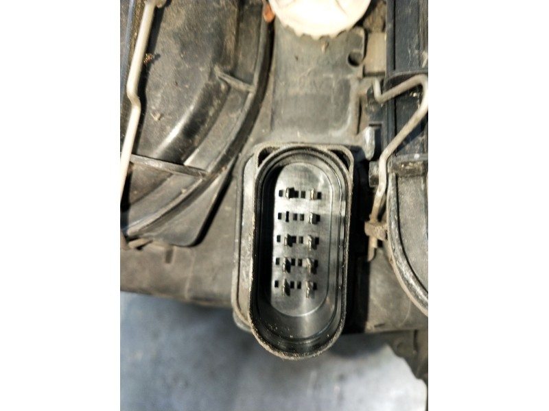 Recambio de faro derecho para seat cordoba (6l2) 1.9 sdi referencia OEM IAM 6L194122A  