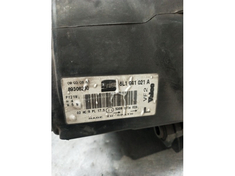 Recambio de faro izquierdo para seat cordoba (6l2) 1.9 sdi referencia OEM IAM 6L1941021A  