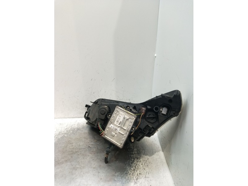 Recambio de faro derecho para citroën c4 coupé (la_) 2.0 hdi referencia OEM IAM  XENON 
