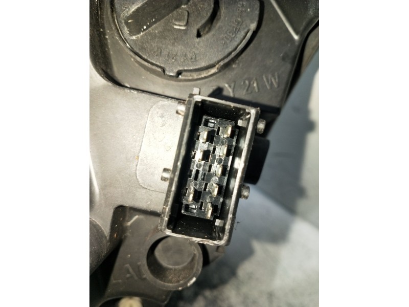 Recambio de faro derecho para citroën c4 coupé (la_) 2.0 hdi referencia OEM IAM  XENON 