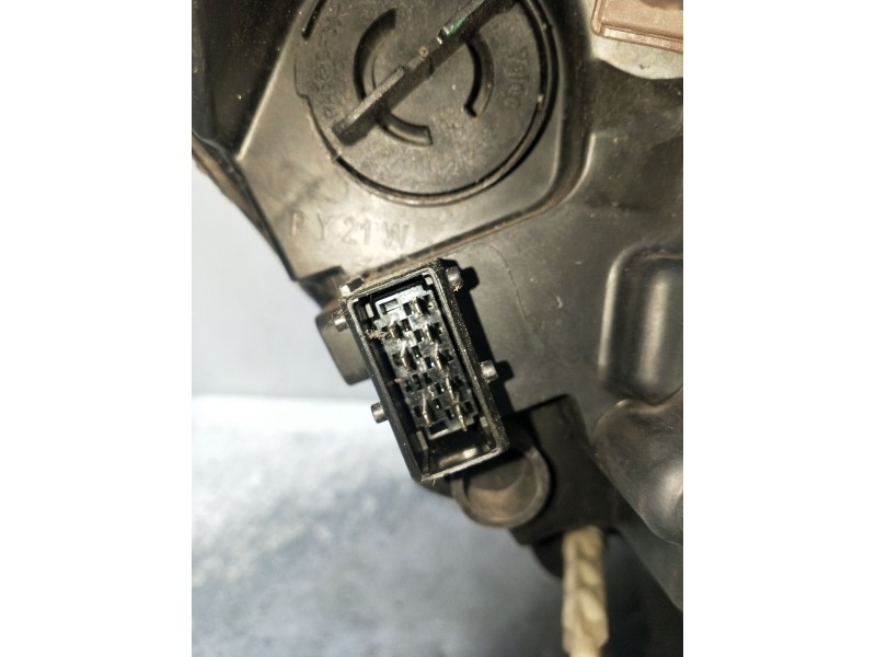 Recambio de faro izquierdo para citroën c4 coupé (la_) 2.0 hdi referencia OEM IAM  XENON 