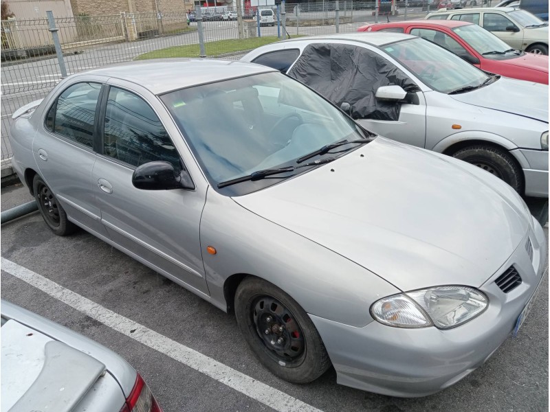 hyundai lantra berlina (rd) del año 1998