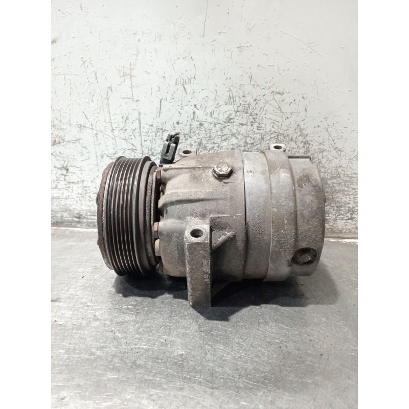 Recambio de compresor aire acondicionado para renault megane i classic (la0/1_) 1.9 dti (la1u) referencia OEM IAM 7700105765  