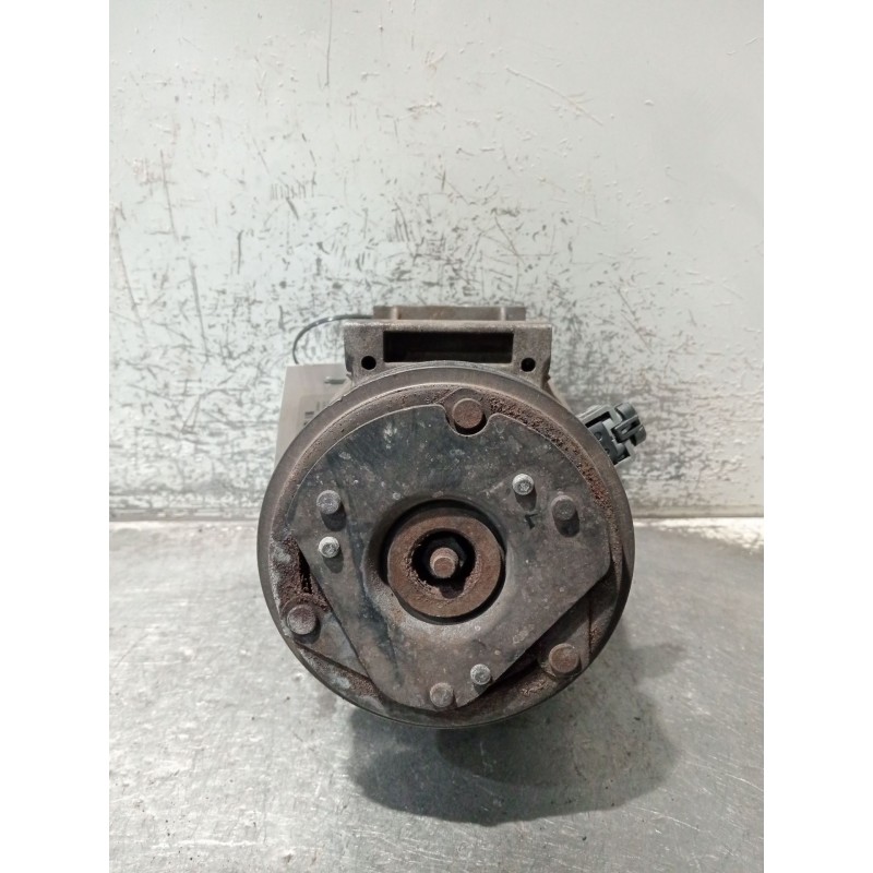 Recambio de compresor aire acondicionado para renault megane i classic (la0/1_) 1.9 dti (la1u) referencia OEM IAM 7700105765  