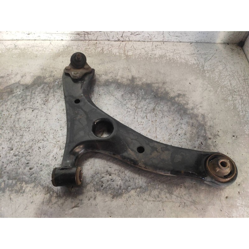 Recambio de brazo suspension inferior delantero derecho para toyota rav 4 (a2) 1.8 luna referencia OEM IAM   