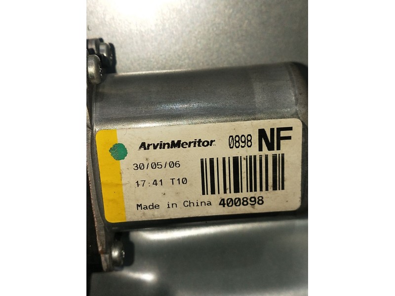 Recambio de elevalunas delantero derecho para hyundai sonata v (nf) 2.0 crdi referencia OEM IAM 400898 5P 