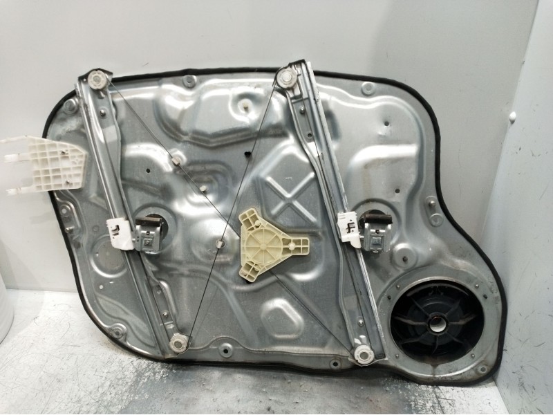 Recambio de elevalunas delantero derecho para kia cee´d hatchback (ed) 1.6 crdi 90 referencia OEM IAM 402054D 5P 