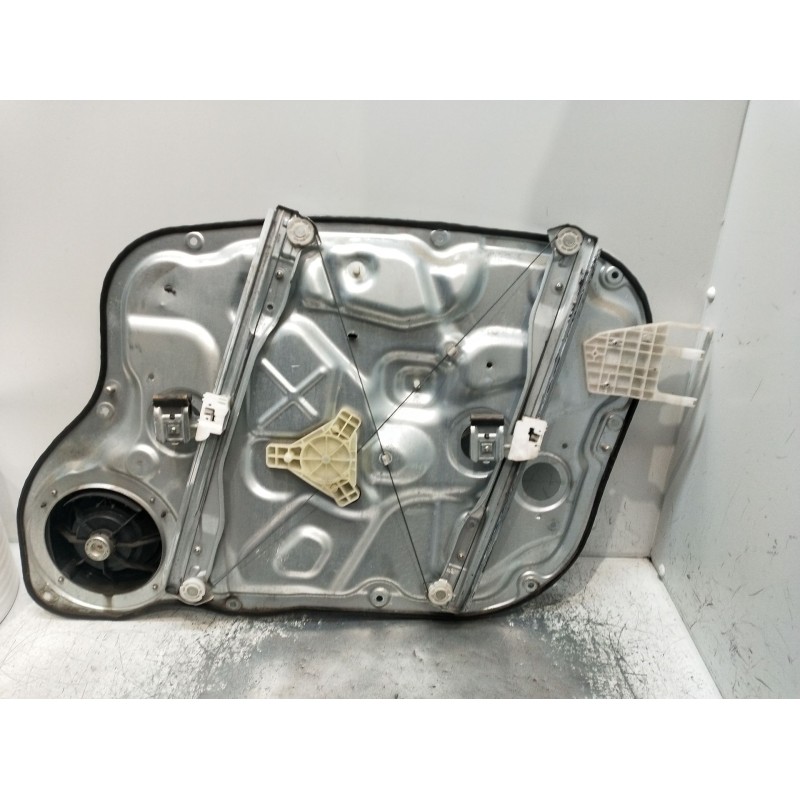 Recambio de elevalunas delantero izquierdo para kia cee´d hatchback (ed) 1.6 crdi 90 referencia OEM IAM 402055D  