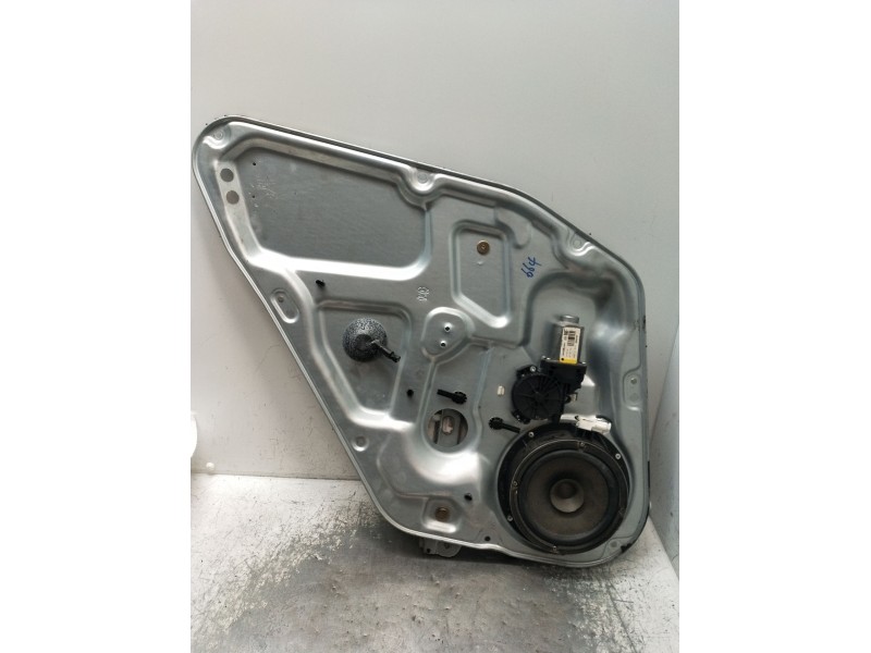 Recambio de elevalunas trasero izquierdo para hyundai sonata v (nf) 2.0 crdi referencia OEM IAM 400899 5P 