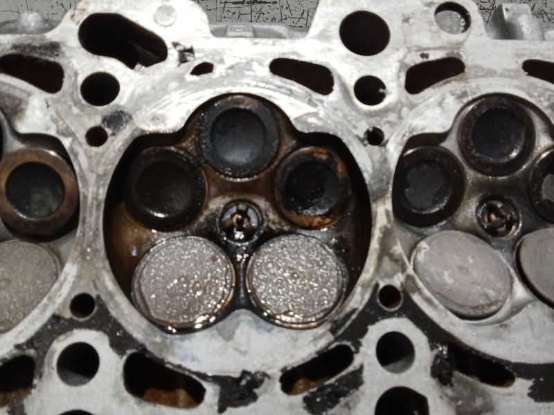 Recambio de culata para seat toledo ii (1m2) 1.8 20v referencia OEM IAM 058103373D  