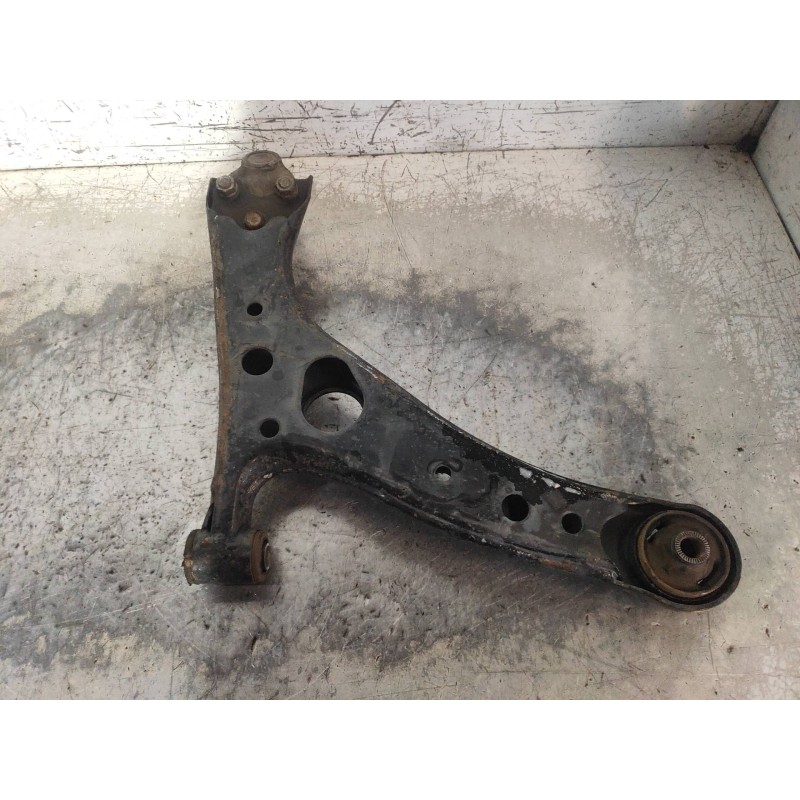 Recambio de brazo suspension inferior delantero izquierdo para toyota rav 4 (a2) 1.8 luna referencia OEM IAM   