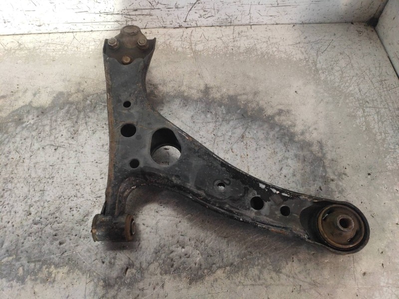 Recambio de brazo suspension inferior delantero izquierdo para toyota rav 4 (a2) 1.8 luna referencia OEM IAM   